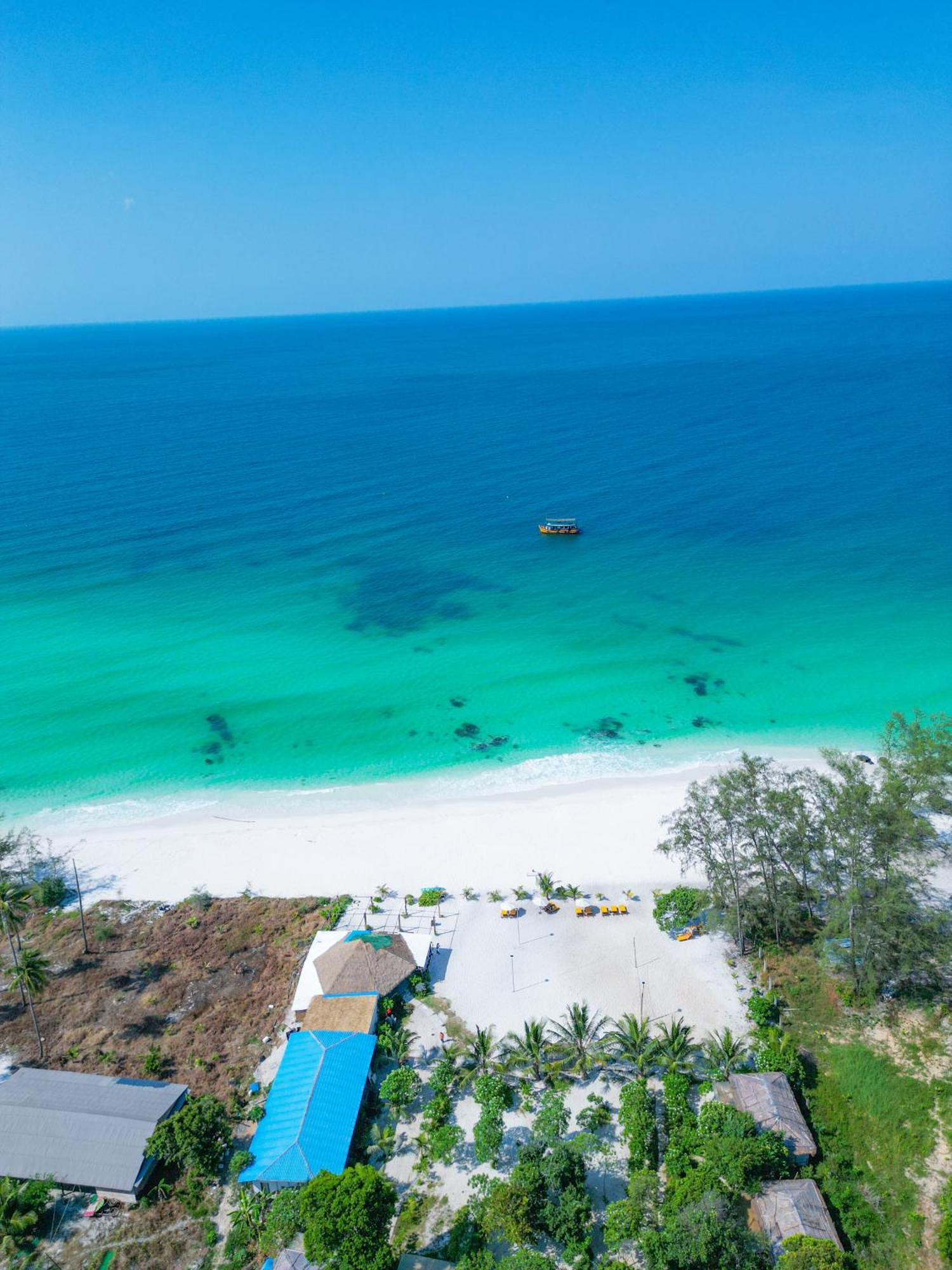 Long Beach Resort Koh Rong Sok San Village Exteriör bild