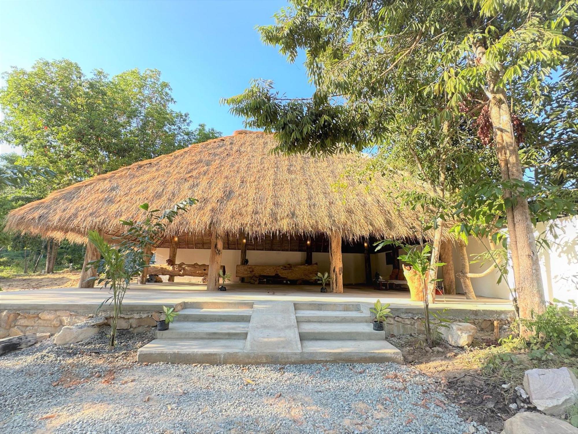 Long Beach Resort Koh Rong Sok San Village Exteriör bild
